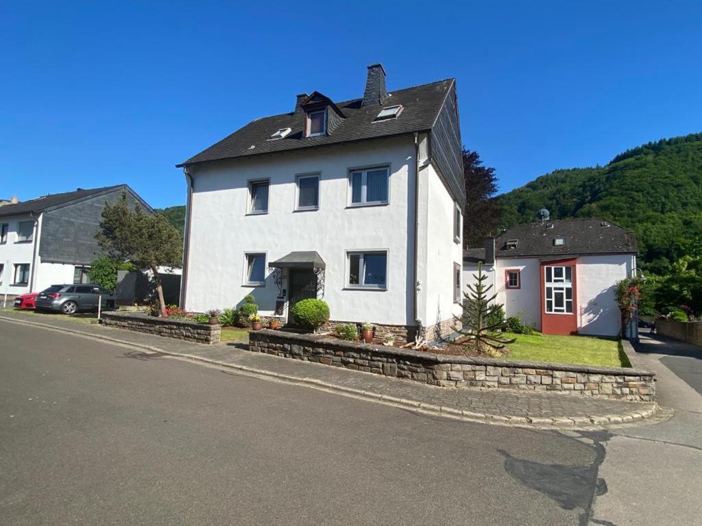 Ferienwohnung Sonnen - Terrasse แบร์นคาสเทล-คืสท์ ภายนอก รูปภาพ